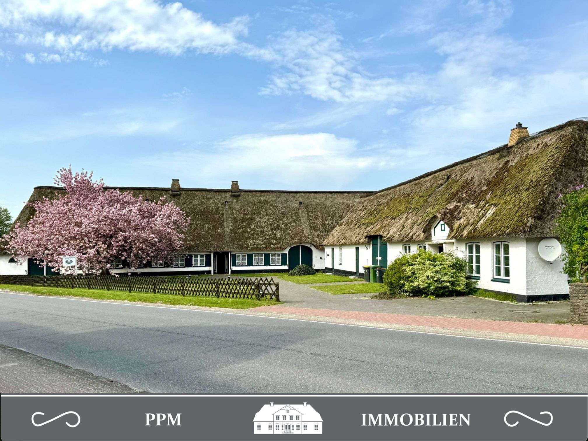 Historisches Reetdachanwesen in zentraler Lage mit optionaler Hauskoppel, Schleswig Flensburg Kreis – Bild 1