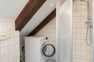 Über den Dächern von Regensburg: Charmantes Altbau-Juwel mit Domblick & Schlafempore! – Drei-Mohren-Straße 7, 93047 Innenstadt, Regensburg – Vorschaubild 6