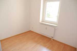 Küche mit Zugang zum Balkon - Laminat - Wanne - frei ab 1.4.25 – Mosenstraße 5, 9130 Chemnitz – Vorschaubild 15