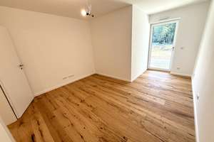 136qm eigener Garten direkt an der Terrasse! KfW 55 EE Energie A+ Eigentumswohnung im Gartengeschoss – Drahtzieherstraße 7, 90453 Krottenbach, Mühlhof, Nürnberg – Vorschaubild 15