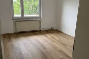 Frisch saniert in Essen-Kray: Moderne 3-Zi.-Wohnung mit Loggia & Blick ins Grüne! – Eißlingerhang 2, 45307 Leithe, Essen – Vorschaubild 8