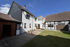 Großzügiges Einfamilienhaus: Gepflegte Immobilie mit Sauna, Garten und Garage – Die vollständige Adresse der Immobilie erhältst du vom Anbieter., 99820 Hörselberg-Hainich – Vorschaubild 1