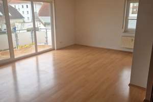 schöne Wohnung im Grünen mit Balkon und EBK