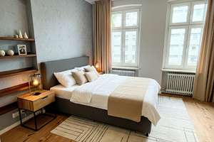 Charmantes Altbau-Juwel im Herzen von Berlin: Großzügige 4-Zimmer-Wohnung in begehrter Lage – Die vollständige Adresse der Immobilie erhältst du vom Anbieter., 10717 Wilmersdorf, Berlin – Vorschaubild 10