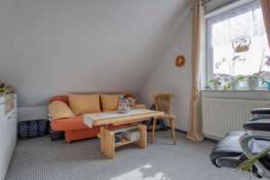 Gepflegtes 4-Zi.-Zuhause mit Garten, 2 Carportstellplätzen und 2 Freistellplätzen - Erbbaurecht – Ostvorpommern (Kreis) – Vorschaubild 11