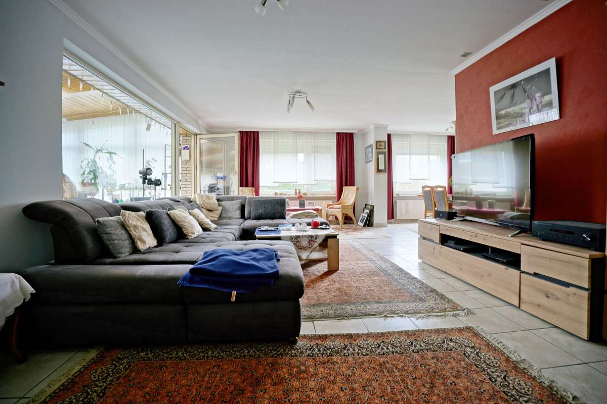 Immobilie in Bröckel - Provisionsfrei: Einfamilienhaus mit viel Platz für die Familie und Schwimmbad plus Solaranlage - Bild 7