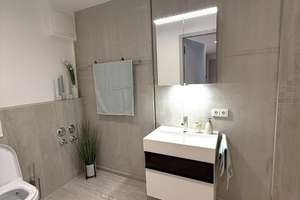 Exklusives Wohnen im Lehel - Möblierte, neuwertige Wohnung mit Lift & Klimatisierung & Dachterrasse – 80538 Englischer Garten, München – Vorschaubild 6