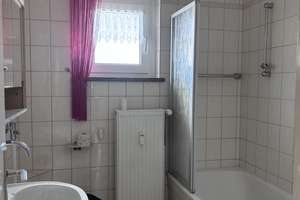 **freundliche, helle 3-Zi.-Wohnung, zentral gelegen** – 36199 Rotenburg an der Fulda – Vorschaubild 7