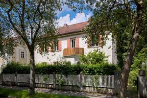 Traumhafte Lage für die Sanierung und Erweiterung einer historischen Villa – Die vollständige Adresse der Immobilie erhältst du vom Anbieter., 81245 Obermenzing, München – Vorschaubild 2