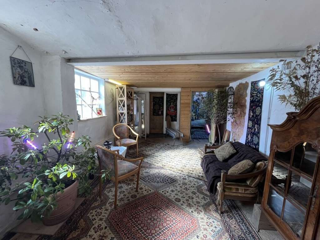 Immobilie in Breuberg - Romantisches Fachwerk-Ensemble mit Künstler-Flair, Atelier, begrüntem Innenhof und viel Potential - Bild 1