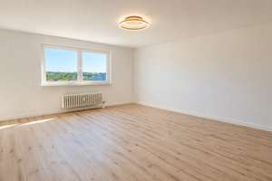 Frisch modernisiert | 2 Zimmer | Balkon | Sauna | Bad | Ausblick | Bochum Wattenscheid – August-Bebel-Platz 19, 44866 Wattenscheid-Mitte, Bochum – Vorschaubild 2