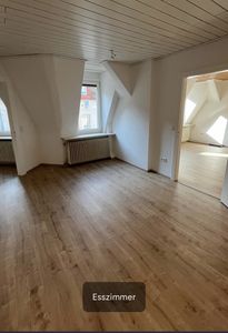 Helle Wohnung mit Einbauküche