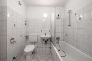 Bezugsfrei und Saniert| Bezugsfreie 2 Zimmer Wohnung mit 74 m² und zwei Balkonen – Die vollständige Adresse der Immobilie erhältst du vom Anbieter., 13409 Reinickendorf (Ortsteil), Berlin – Vorschaubild 8