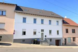 TOP MFH mit 4 Wohnungen – gepflegt & renditestark