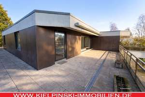 Im Herzen von Blankenese: Helles 3-Zi.-Penthouse mit großer Dachterrasse, 2 Bädern + TG-St.pl.