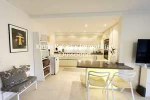 ✨ Oberkassel! Bezaubernde 2-Zimmer-Wohnung, vollständig möbliert, mit großer Loggia und Stellplatz – Drususstraße ., 40545 Oberkassel, Düsseldorf – Vorschaubild 3
