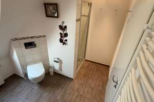 Coming Soon!
Freistehendes 1–2 Familienhaus mit zwei separaten Wohneingängen! – Die vollständige Adresse der Immobilie erhältst du vom Anbieter., 32545 Bad Oeynhausen – Vorschaubild 18