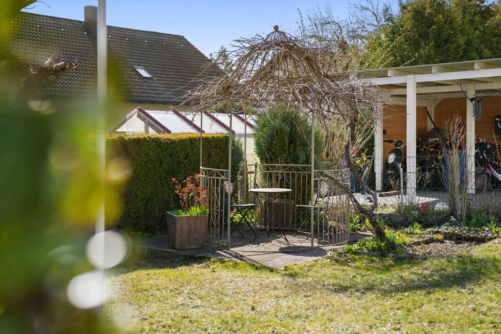 Immobilie in Maxhütte-Haidhof - Einfamilienhaus mit 177m² Wfl. und Garten in ruhiger Lage - Bild 4