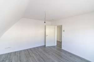 FRISCH SANIERT. WOHLFÜHLEN GARANTIERT. – Die vollständige Adresse der Immobilie erhältst du vom Anbieter., 41069 Holt, Mönchengladbach – Vorschaubild 11
