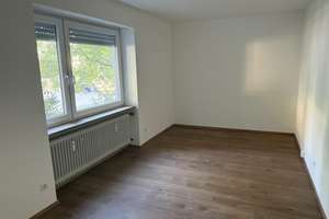 Eigener 314 m² Garten: Renovierte 4-Zimmer-Eigentumswohnung mit 2 Balkonen, provisionsfrei – 93049 Westenviertel, Regensburg – Vorschaubild 11