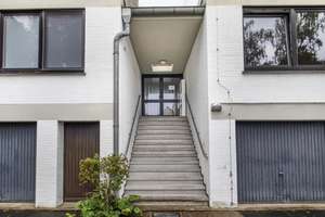 Bremen-Schwachhausen: 3,5 Zimmer-Maisonnettewohnung mit Loggia, Kellerraum und Garage  – Die vollständige Adresse der Immobilie erhältst du vom Anbieter., 28211 Gete, Bremen – Vorschaubild 3