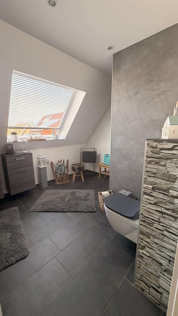 Immobilie in Hille - Großzügiges Haus - ideal für Familien, Mehrgenerationen oder Wohnen und Arbeiten unter einem Dach - Bild 6