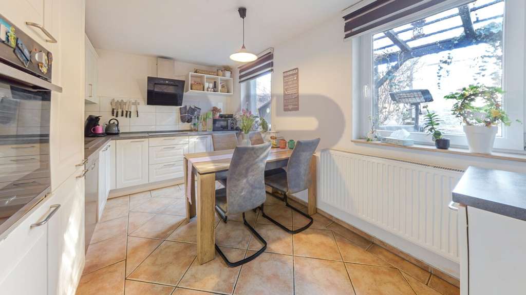 Immobilie in Bad Köstritz - PROVISIONSFREI* - Wohnen auf einer Ebene - historisch, modern & ideal für 2 Generationen! - Bild 4