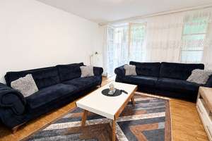 Vermietete 2-Zimmer-Wohnung mit Innenhofterrasse in bester Regensburger Altstadtlage – Die vollständige Adresse der Immobilie erhältst du vom Anbieter., 93047 Innenstadt, Regensburg – Vorschaubild 2