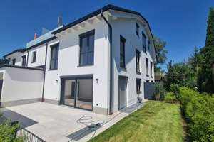 KFW 40 Plus! Hochwertiges 5 Zi. Haus in Haus mit Süd/Garten zur Kapitalanlage in Waldtrudering.