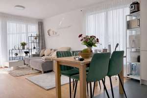 Stuttgart-West: Moderne 2,5-Zi.-Wohnung mit Terrasse, kleiner Garten & TG