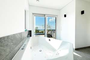 Premium-Einfamilienhaus mit exklusiver Ausstattung: Whirlpools, Dachterrasse mit Penthouse-Charakter – Die vollständige Adresse der Immobilie erhältst du vom Anbieter., 54331 Pellingen – Vorschaubild 10