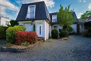 Exklusives Zweifamilienhaus in Maintal-Dörnigheim – Villenlage am Main, ca. 350 m² Wohnfläche – Main-Kinzig-Kreis – Vorschaubild 3