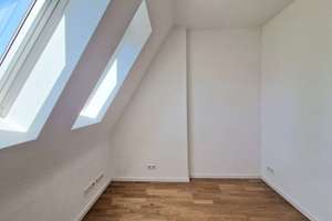 Exklusive Dachgeschoss-Maisonette in Stuttgart-Mitte – Mit großzügigem Balkon und Panoramablick – Die vollständige Adresse der Immobilie erhältst du vom Anbieter., 70182 Rathaus, Stuttgart – Vorschaubild 7