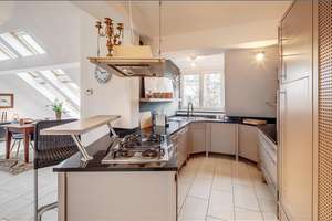 Möbliert: Nähe Schlosspark: Exklusive Dachgeschosswohnung – Die vollständige Adresse der Immobilie erhältst du vom Anbieter., 80639 Nymphenburg, München – Vorschaubild 7