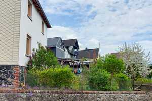 Großzügiges, historisches Einfamilienhaus ohne Denkmalschutz mit Nebengebäuden und Garten sucht Sie! – Limburg-Weilburg (Kreis) – Vorschaubild 3