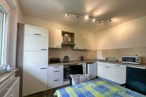 Möblierte 1 Zimmer-Wohnung mit geräumiger Küche! – Sonnenblick 4, 2748 Görlitz (Kreis) – Vorschaubild 1