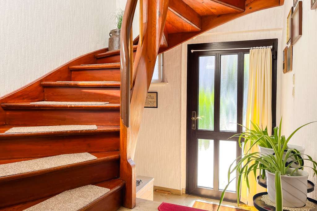 Immobilie in Miltenberg - Zuhause mit Weitblick – Charmante Doppelhaushälfte mit traumhafter Aussicht in Miltenberg - Bild 3