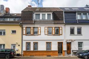 Eine Handwerker-Perle in Top Lage! – Die vollständige Adresse der Immobilie erhältst du vom Anbieter., 51069 Dellbrück, Köln – Vorschaubild 1