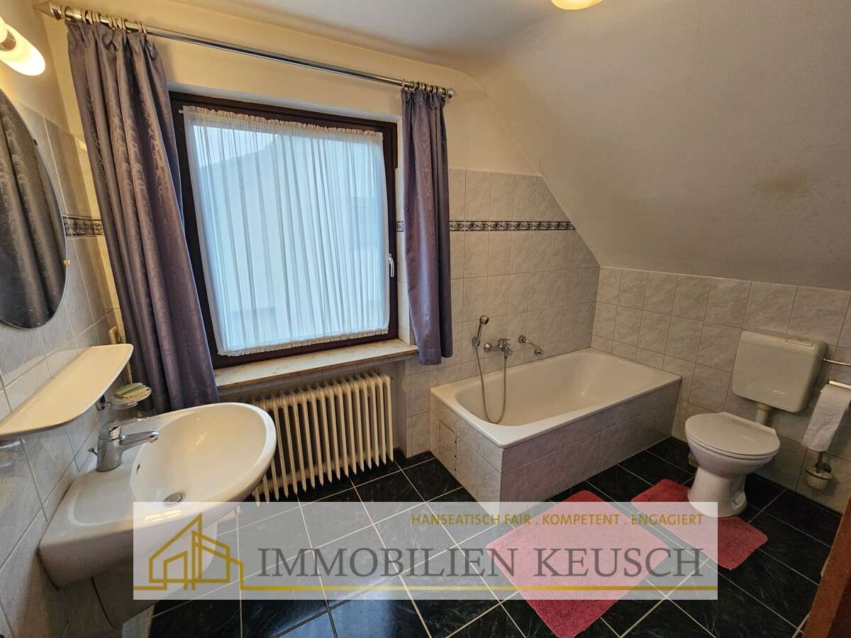 Immobilie in Syke - Lage, Lage, Lage. Gute Bausubstanz mir Renovierungsbedarf auf tollem Grundstück. Die TOP-Lage in Syk - Bild 3