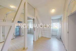 Tolle Penthouse-Wohnung direkt am Marktplatz in Wiesbaden – Die vollständige Adresse der Immobilie erhältst du vom Anbieter., 65183 Mitte, Wiesbaden – Vorschaubild 8