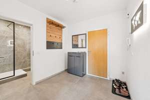 Großzügige 4-Zimmer-Eigentumswohnung mit zwei Balkonen, Tiefgarage und Weitblick – Die vollständige Adresse der Immobilie erhältst du vom Anbieter., 45289 Burgaltendorf, Essen – Vorschaubild 2