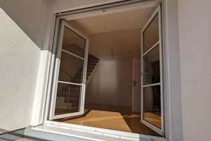 Geschmackvolle DG-Maisonette-Wohnung,offene Galerie mit 2 Zimmern, Balkon und EBK in MÜ-Nymphenburg – Die vollständige Adresse der Immobilie erhältst du vom Anbieter., 80639 Nymphenburg, München – Vorschaubild 24