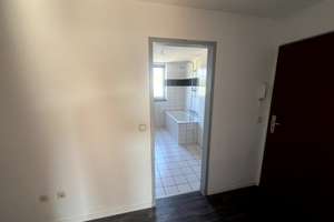 Helle 3,5-Zimmer-Dachgeschosswohnung mit Balkon in Duisburg-Hamborn – Markgrafenstr. 3, 47166 Obermarxloh, Duisburg – Vorschaubild 13
