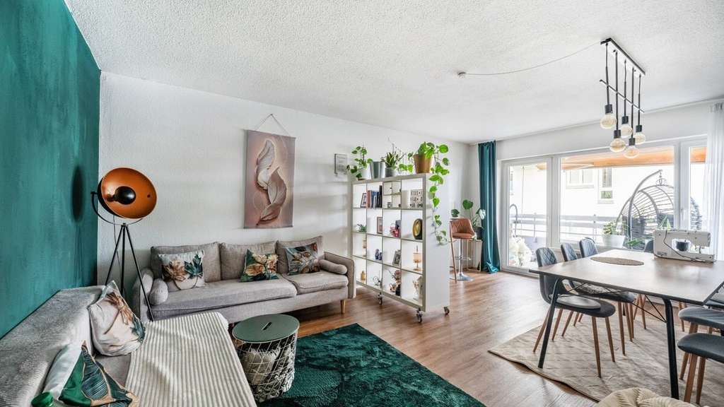 Immobilie in Lottstetten - Attraktive Eigentumswohnung mit Balkon und Garage in Lottstetten – Wohnen nahe der Schweizer Grenze - Bild 2