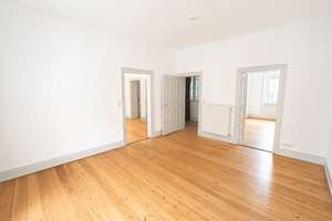 Helle 3-Zi.- Altbauwohnung mit Balkon und Einbauküche - zentral in Wiesbaden – Hermannstraße 18, 65183 Westend / Bleichstraße, Wiesbaden – Vorschaubild 4