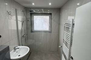 Erstbezug nach Sanierung: 2-Zi-Wohnung im 2. OG in Köln