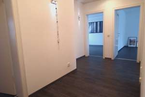 3-Zimmer-Wohnung mit Balkon, 2 Kellerräume und einer Garage in Wuppertal-Ronsdorf – Die vollständige Adresse der Immobilie erhältst du vom Anbieter., 42369 Ronsdorf, Wuppertal – Vorschaubild 3