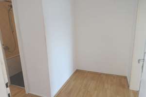 Bonn-City, attraktive 3 Zimmer-Altbauwohnung im Dachgeschoß – Die vollständige Adresse der Immobilie erhältst du vom Anbieter., 53111 Bonn-Zentrum, Bonn – Vorschaubild 7