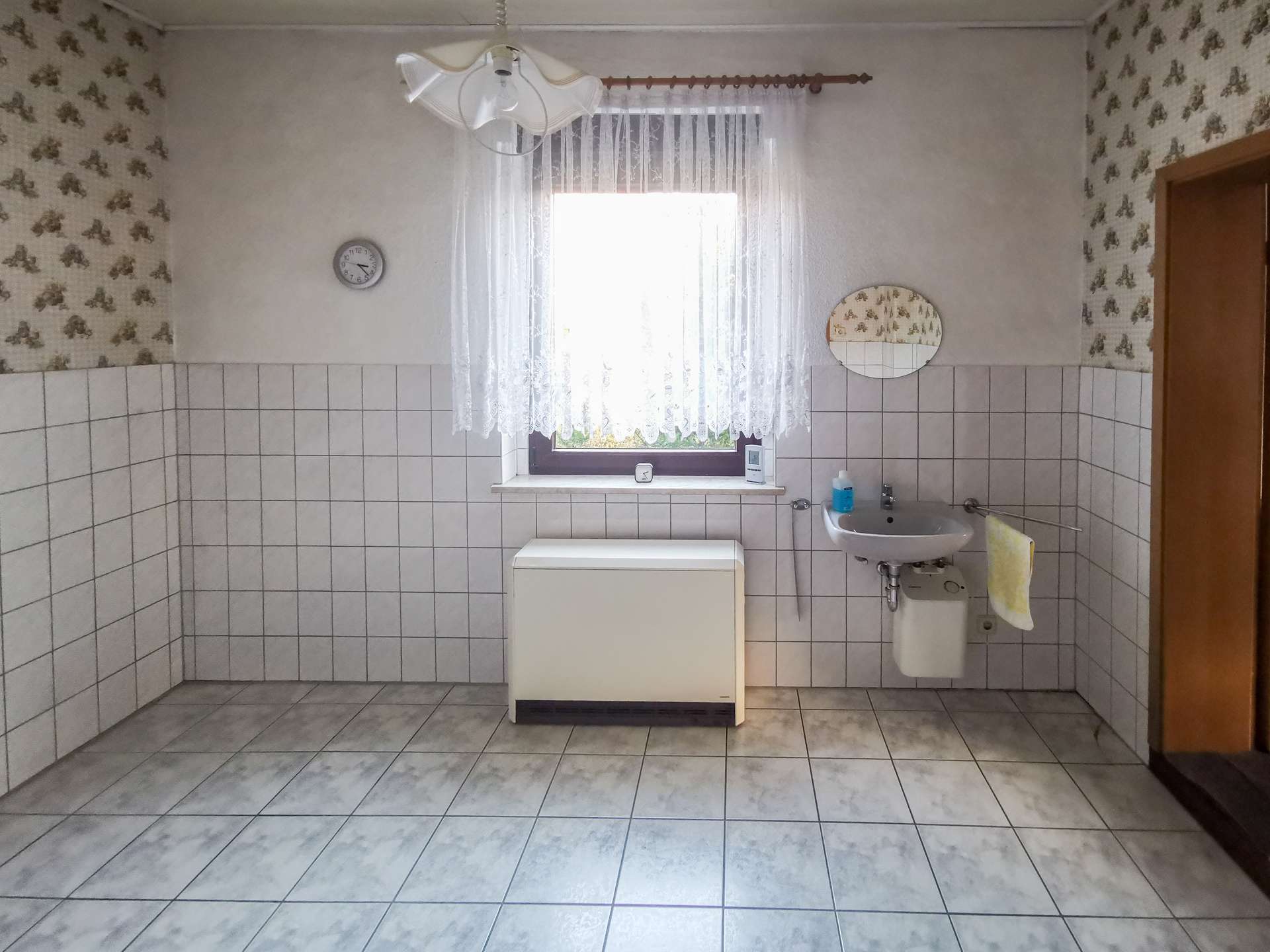 Immobilie in Schönwölkau - Einzug sofort möglich! | Großzügiges Einfamilienhaus mit Sanierungsbedarf | Grüne Lage - Bild 4