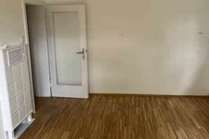 Schöne helle neu renovierte 2 Zimmerwohnung mit Balkon in Stuttgart Nord – Relenbergstraße 27 a, 70174 Relenberg, Stuttgart – Vorschaubild 12